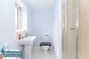 En-Suite- click for photo gallery